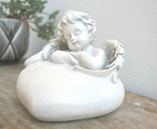 Stampo in calcestruzzo, intonaco, resina e altro Angelo 3D su cuore