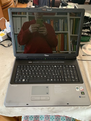 Portatile fujitsu amilo - pc,
