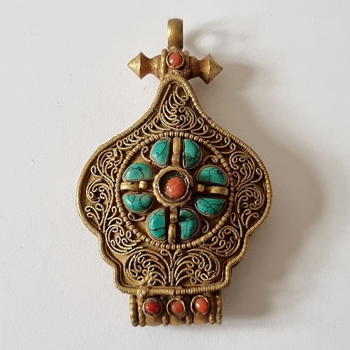 Splendido altare tibetano - , da