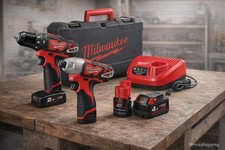Milwaukee M12 FPP2A2-402X Kit