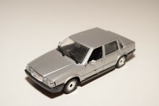 RR 1:40 POLISTIL VOLVO 760 GLE