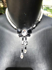 CHANEL NECKLACE CRYSTAL BLACK -WHITE / CHOKER  CC LOGO   FW 2023/24