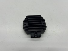 REGOLATORE DI TENSIONE