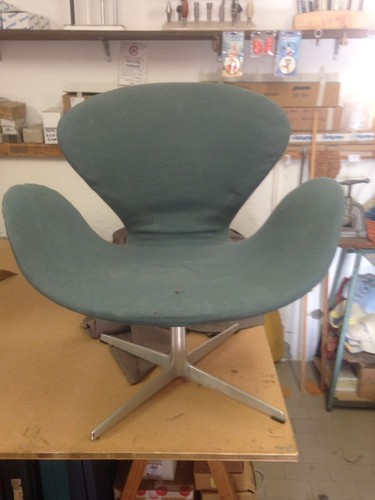 Arne jacobsen swan - arne,