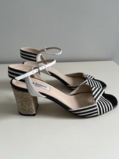 L.K. Sandali con tacco Bennett