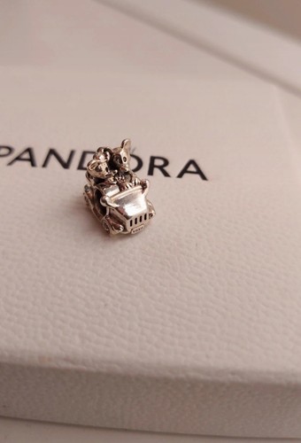 Charm pandora disney auto - charm, l'auto