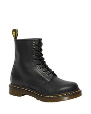 11821002 DR. MARTENS STIVALI