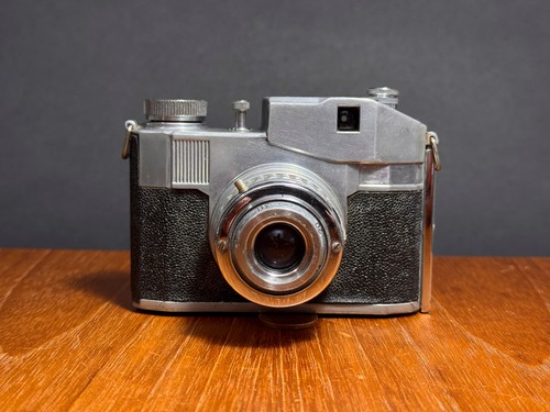 Macchina fotografica pellicola