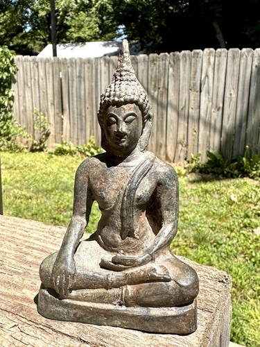 Antica figura buddha seduto - figura,