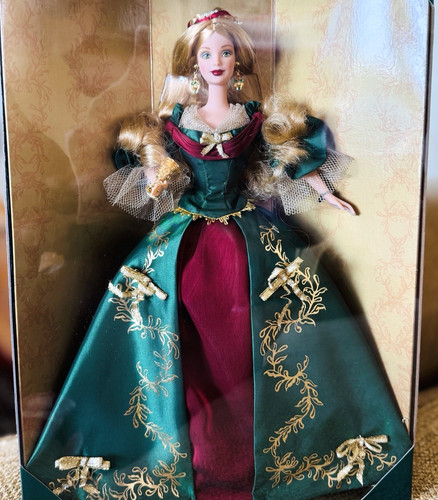 2000 holiday treasures barbie - 2000,