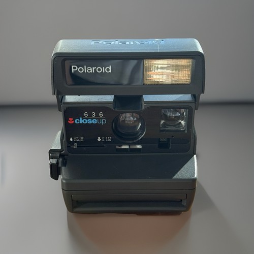 Polaroid one step close 636 - one,