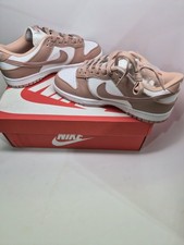 Women's Size 8 NIKE SB DUNK