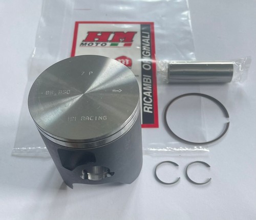 Racing special pistons by - hm,