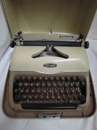 Macchina scrivere da - macchina,