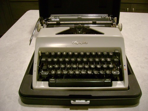 Macchina scrivere portatile - macchina,