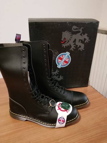 Anfibi boots nevermind never - nevermind,