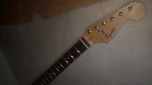 2002 squier fender - by, strat