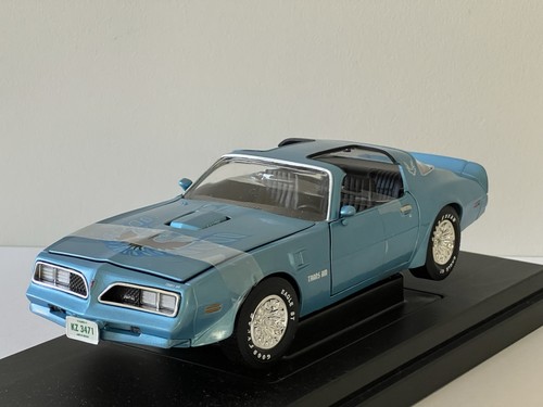 Ertl 1977 pontiac trans - 1:18,