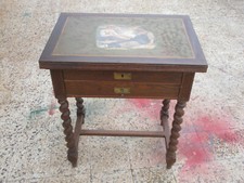 Tavolino come complemento d'arredo