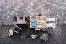 TOYOTA YARIS 2007 1.0 BENZINA KIT ACCENSIONE CHIAVE CENTRALINE SERRATURE