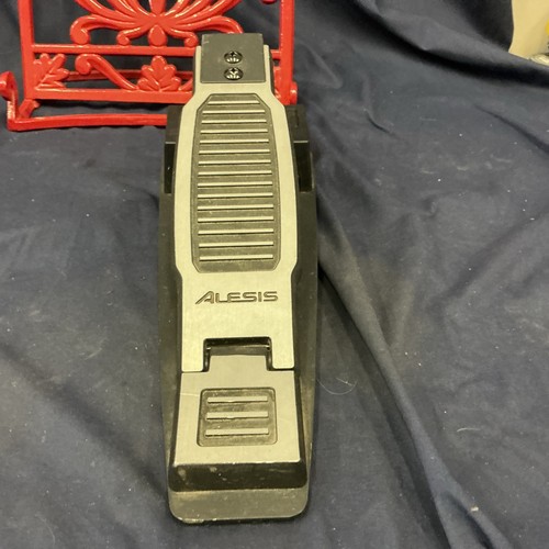 Alesis realhat pedale per - alesis,