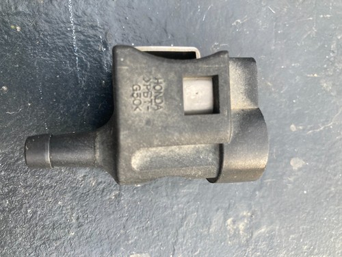 Raccordo tubo carburante - raccordo,
