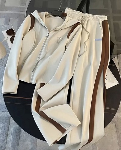 Maglione estivo con cappuccio