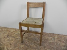 Vecchia sedia legno con - vecchia,
