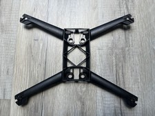 Croix central Pour Parrot