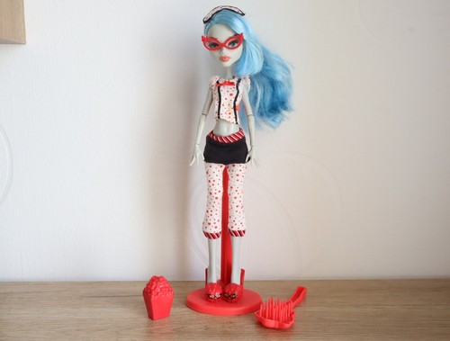 Monster high ghoulia - , yelps