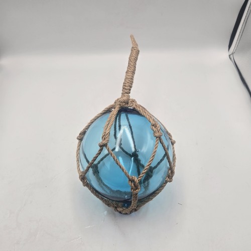 Sfera galleggiante - sfera, a