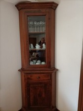 Mobile Angoliera Con Cristalliera Arte Povera.