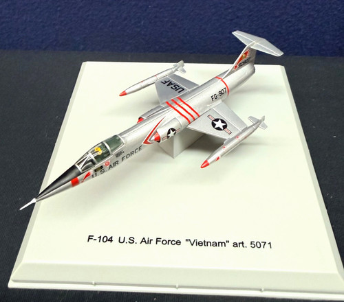 Armour 100 usaf - usaf, lockheed