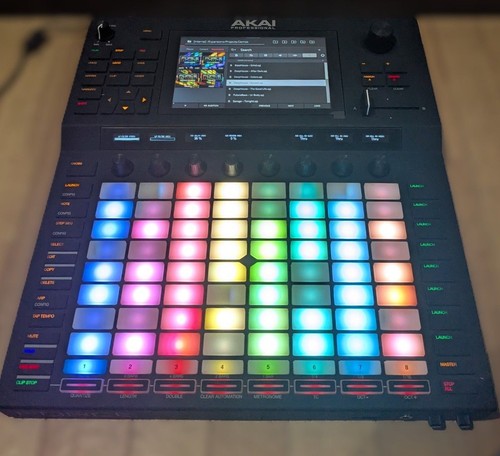 Akai force standalone music - force,