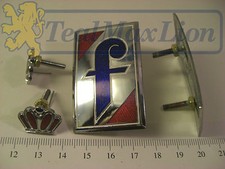 2 sigles Pininfarina en métal