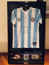 MAGLIA ORIGINALE LE COQ SPORTIF MEXICO86 ARGENTINA MARADONA AUTOGRAFATA FRAMED