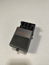 BOSS MT-2Metal Zone Pedale per