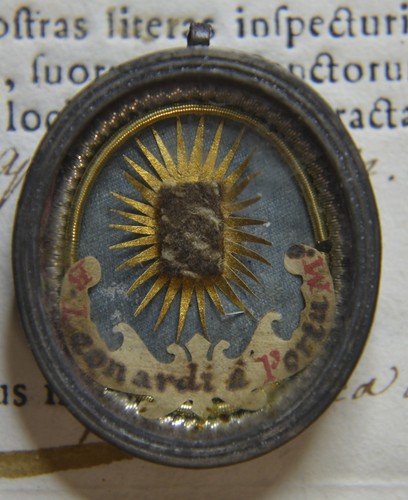 Relic reliquary reliquia - relic,