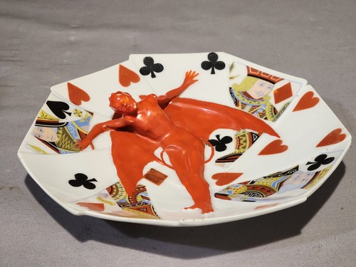 Raro piatto figure diavolo - , e