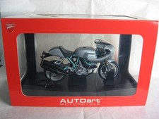 AUTOart 1/12 Ducati Paul Smart 1000 Argento Verde Racer 12556 Moto