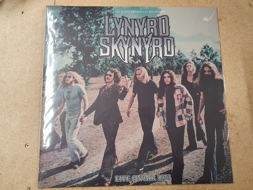 Lynyrd skynyrd live - skynyrd, on