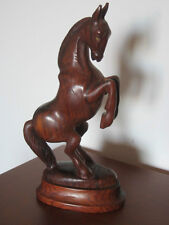 CAVALLO BELLA SCULTURA DI LEGNO ALTEZZA CM 24 SU BASE DI LEGNO