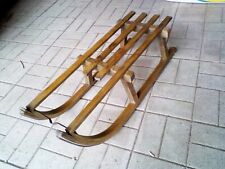 Slitta in legno anni 30. Misura cm 80 x 33. H cm 23, buone condizioni