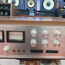 Accuphase E-202 Integrated