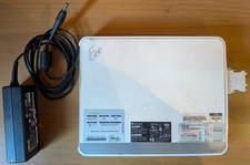 Asus EeeBox PC B202 con