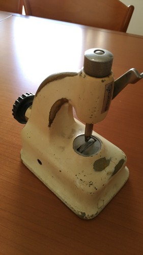 Strumento ottico vintage anni