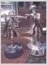 Vecchia coppia statuette in argento, 1700 figurine musicisti cesellate a mano argento massiccio.