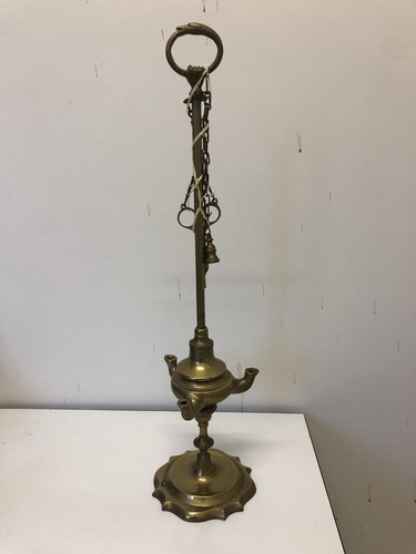 Tre vecchie lampade - vecchie, olio