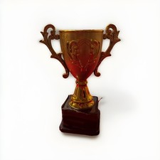 Trofeo in plastica con base