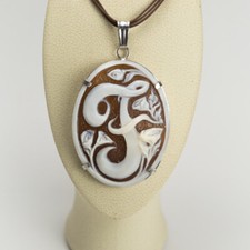 CIONDOLO IN ARGENTO 925 CON CAMMEO IN SARDONICO INIZIALE LETTERA F AGDV 0171